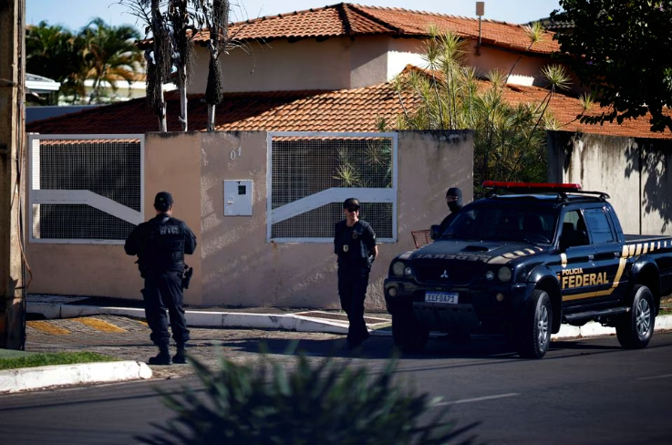 Brazil: Bolsonaro Home Raided in Vaccine Records Probe