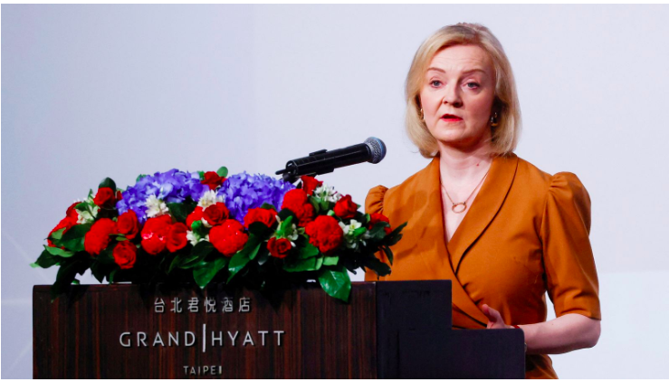 Truss Visits Taiwan, Urges West to Counter China