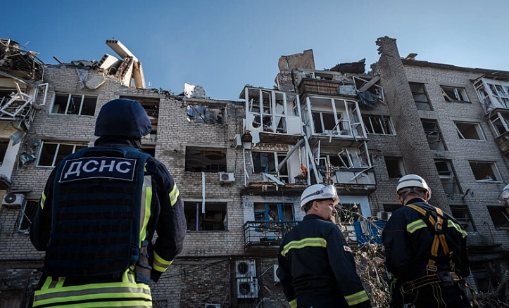 At Least 7 Killed, Scores More Injured in Russian Missile Strikes on Donetsk