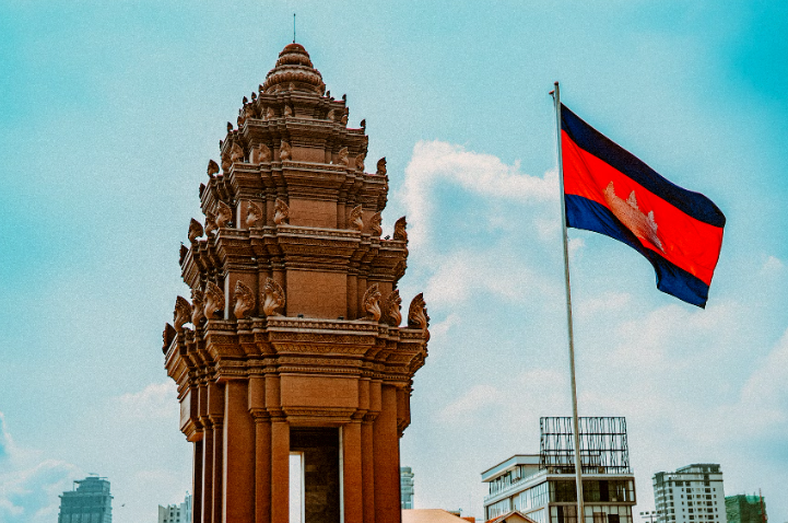 Cambodian Parliament Elects Longtime Ruler's Son as New PM