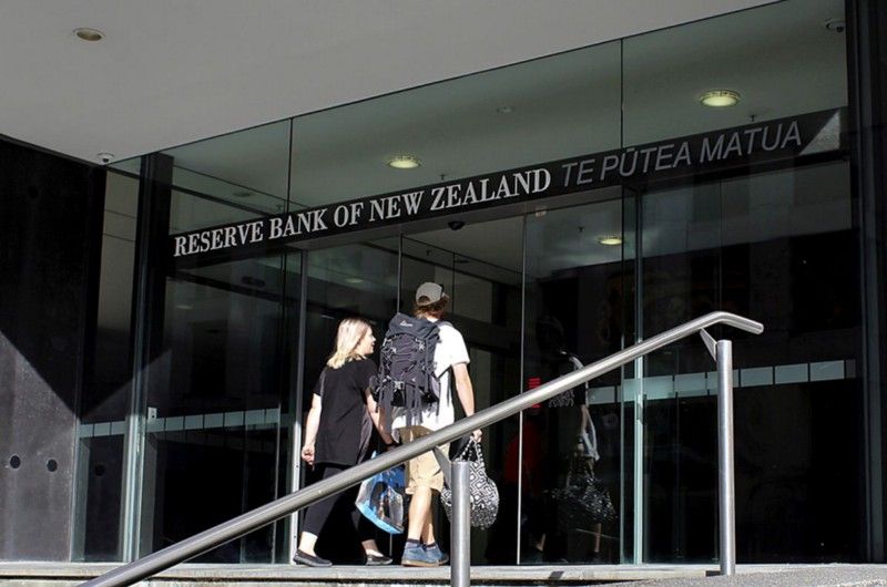 New Zealand Raises Interest Rates to 7-Year High post image