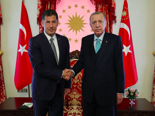 Turkey Elections: Oğan Endorses Erdoğan in Runoff post image