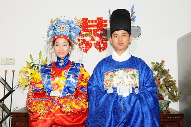 PRC County Offering Cash to Young Married Couples post image
